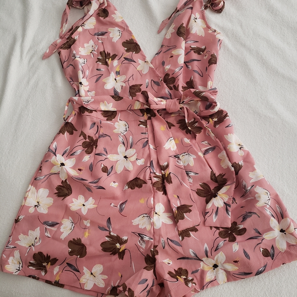 Shein | Pink With Brown And Beige Flowers Romper Size M